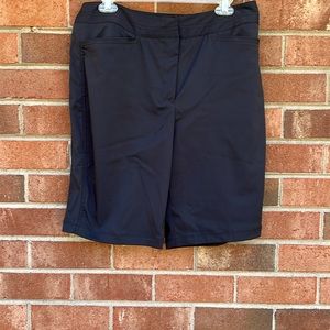 Tail brand shorts.black with zipper front